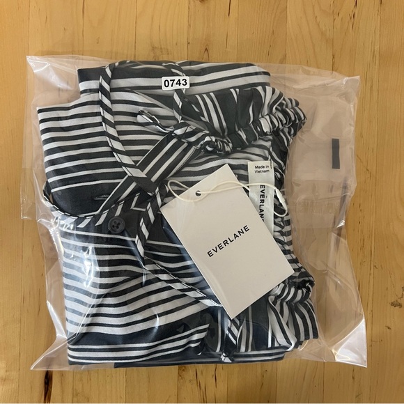 NWT! Everlane Gathered Shirt Butterlite Striped Button Front Women Size XXS - Picture 10 of 13